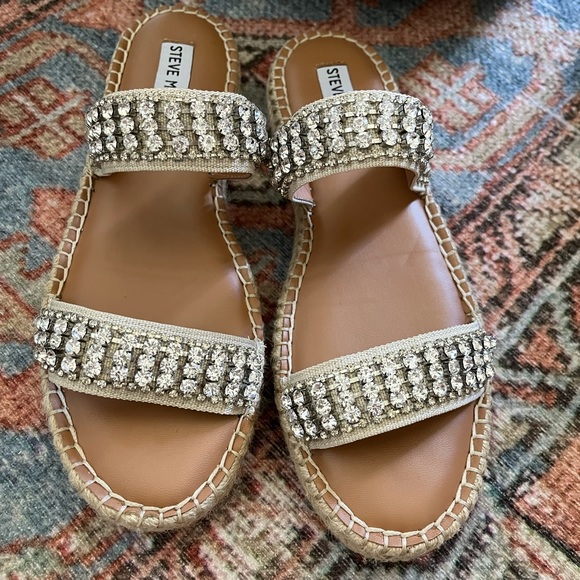 Steve Madden jeweled espadrille flats new 7.5. Beautiful sandals - Picture 1 of 2